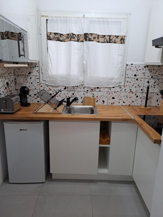 Appartement Cosy, T2 Situe En Centre Ville De Saint-Pierre 외부 사진