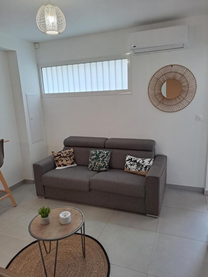Appartement Cosy, T2 Situe En Centre Ville De Saint-Pierre 외부 사진